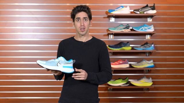 Nike React Miler 2 First Look | Small Tweaks For Even More Comfort смотреть онлайн