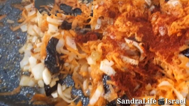 #Рецепты от бабули Шуры_Говядина с черносливом, изюмом в медовом соку. смотреть онлайн