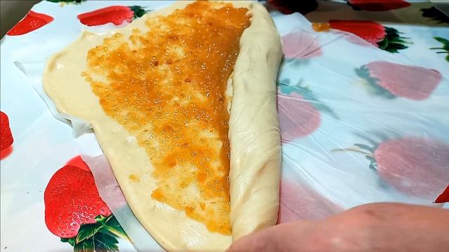 Как приготовить вкусный рулет с яблочным повидлом из теста на закваске в духовке. смотреть онлайн
