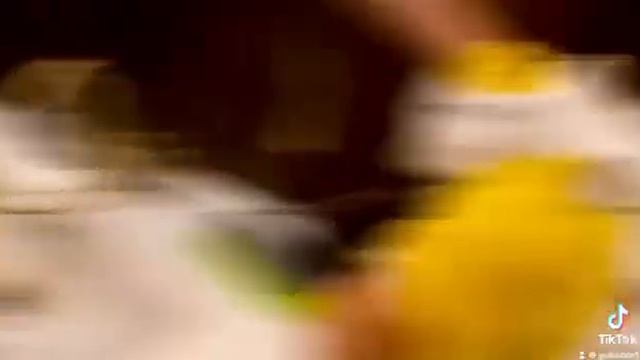 Пятновыводитель! Вернём кроссовкам белый цвет ) смотреть онлайн