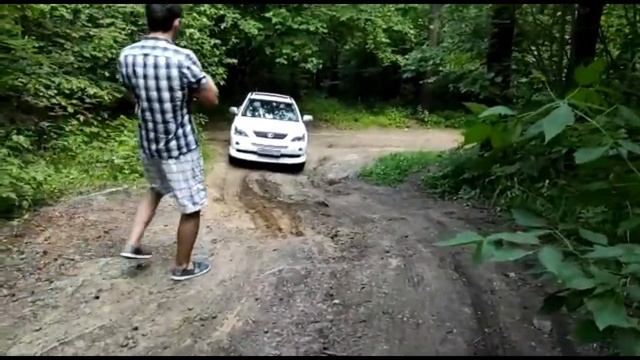 Lexus Rx400h | В лесу и зимой и летом. смотреть онлайн