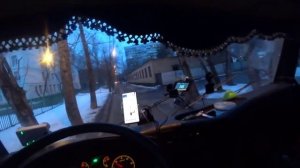 Вся кабина в масле.. После тяжелого дня еду встретиться с мужем на тонаре)