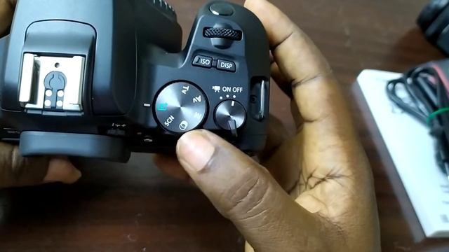 Which Camera Should I Buy For Youtube? Canon 250D/EOS Rebel SL3 Unboxing смотреть онлайн