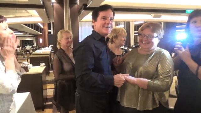 Общение с Майклом Хатчисоном на лайнере "Norwegian Epic" 22 октября 2016 смотреть онлайн