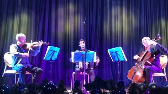 Трио «Ощущения» Trio Sensations Осенние листья Autumn leaves смотреть онлайн