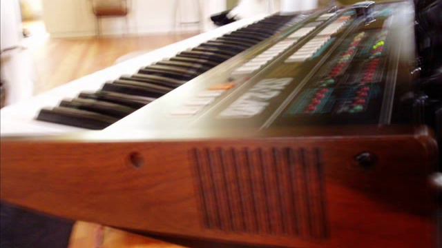 Kawai SX 240 LINN LM2 Vintage Synth & Drum Machine смотреть онлайн