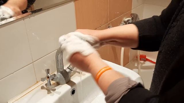 Как постирать носки руками без стиральной машины смотреть онлайн