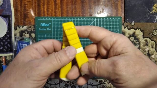 Четки из бильярдного шара. Желтые. смотреть онлайн