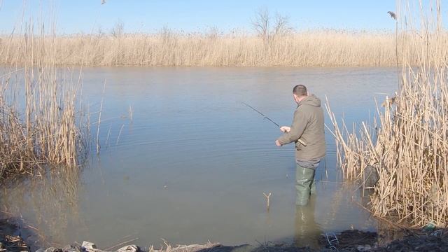Рыбалка в хуторе Садки 19.02.2022 смотреть онлайн