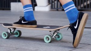 КАК КАТАТЬСЯ на СКЕЙТЕ ПРАВИЛЬНО? ОБУЧЕНИЕ для НОВИЧКОВ