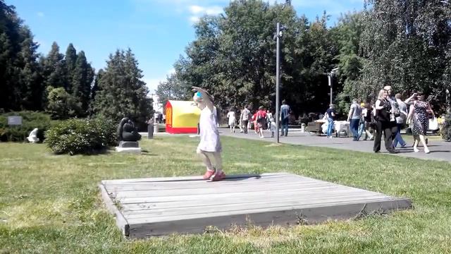 Машины танцы на удуртском Гербере в Москве. 2015. смотреть онлайн