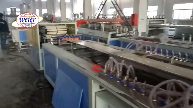 Линия по производству ПВХ ДПК фасадной стеновой панели плинтуса и потолочной панели смотреть онлайн