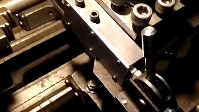 Приспособление для нарезания резьбы на токарном. смотреть онлайн