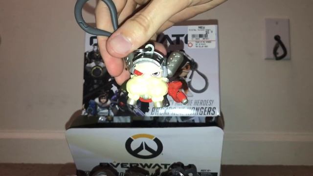 OVERWATCH BACKPACK HANGERS (FULL BOX) CHASE?? смотреть онлайн