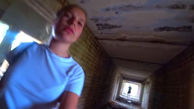 НЕ ХОДИТЕ ОДНИ В ЗАБР0ШКУ ! смотреть онлайн