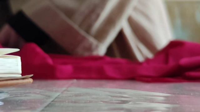 В пошиве нижнего белья, больше всего люблю процесс создания дизайна и моделирования🪡🧷🤍. смотреть онлайн