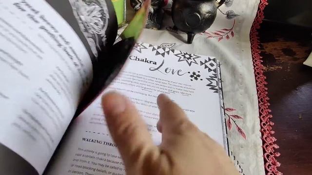 My October Bookshelf смотреть онлайн