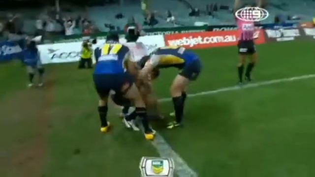 John Morris season saving tackle (Legend) смотреть онлайн