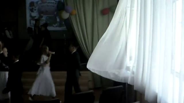 я вальс танцую !!!!!! смотреть онлайн