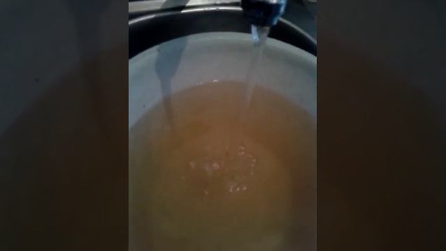 Вот какая вода течет из крана смотреть онлайн