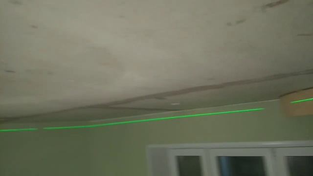 Двухъярусный натяжной потолок в комнате и световые линии в сан-узле Будни монтажника 10 смотреть онлайн