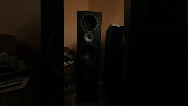 test magnat supreme 2002 amps YAMAHA M65 ...YAMAXA AX1 смотреть онлайн