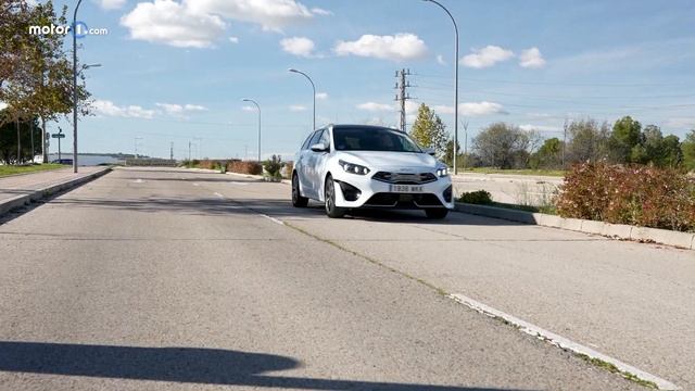 KIA CEED TOURER PHEV 2024 / ¿Qué coche comprar? / Prueba / Review en español / Test / 4k смотреть онлайн