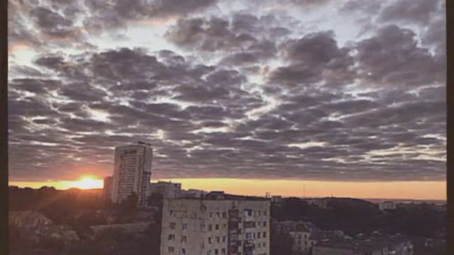 Кино-Апрель (Doomer Wave) смотреть онлайн