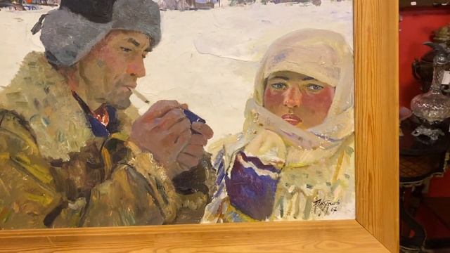 Посетил антикварный магазин: ассортимент и цены.