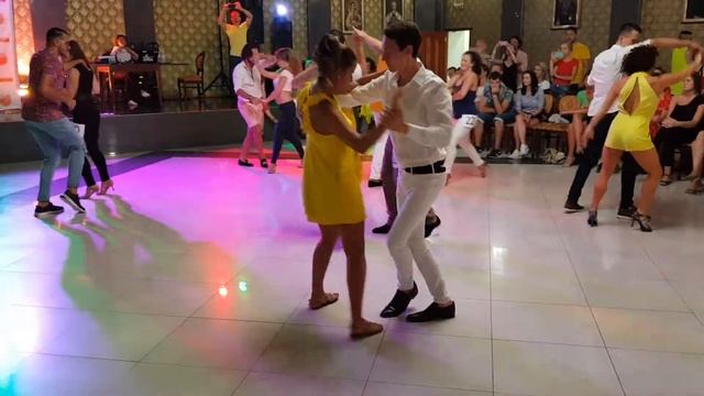 Sunny Days Bachata Jack & Jill 2018 - Intermediate Финал 2 смотреть онлайн