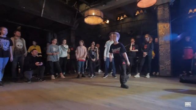 Polli vs Жека Робот | HIP-HOP 1/8 FINAL | D2F CONTEST смотреть онлайн