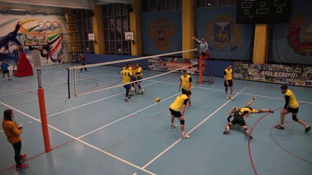 Волейбол ветераны Псков-Кингисепп (4) смотреть онлайн