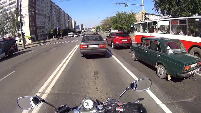 Пролетел на красный и чуть не врезался в стоящую маршр смотреть онлайн