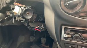 Провернулся замок зажигания на Калине