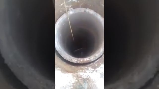 Чистка колодца, установка осинового щита и камней смотреть онлайн