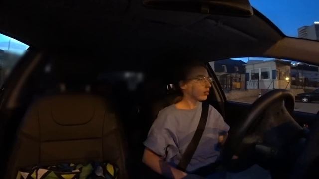 TAXIVLOG: СУББОТНЯЯ НОЧЬ В ТАКСИ // ОБЗОР КОФЕМАНИИ