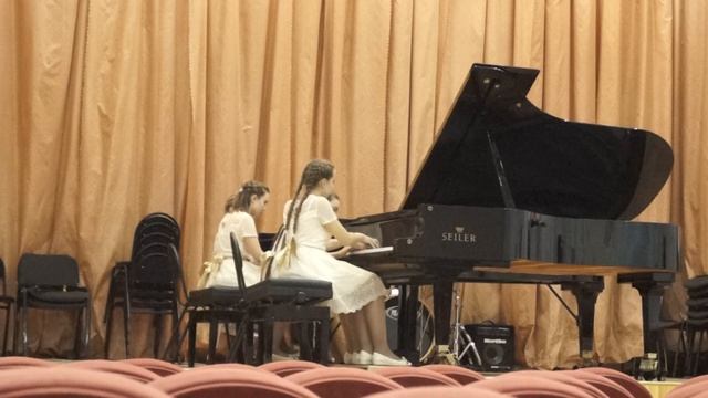 Фортепианный квартет "Ассоль" старшая группа. смотреть онлайн