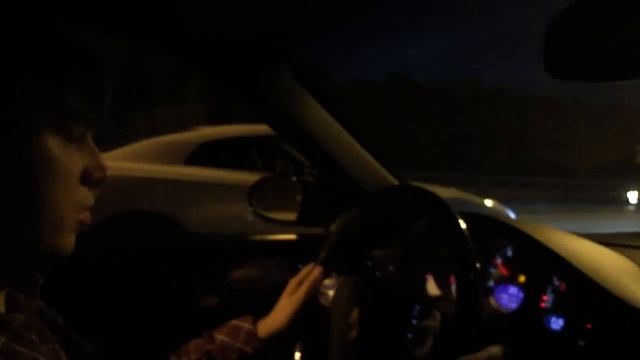 Nissan-GTR (stage-1) vs Porsche-911(997) stage-2 смотреть онлайн