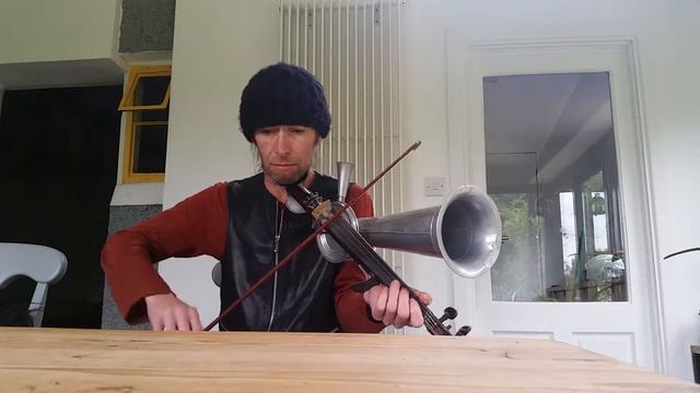 Stroh violin смотреть онлайн