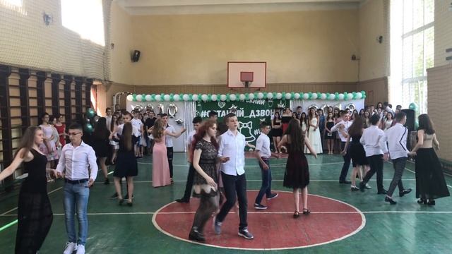 ВАЛЬС за 4(!!!)доби! ХРИСТИНА СОЛОВІЙ "БУТИ ЛЮДЬМИ". ВИПУСК 9-х кл.у 8 школі! смотреть онлайн