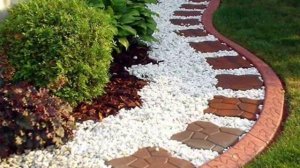 Мраморной крошкой можно благородно украсить дачный участок