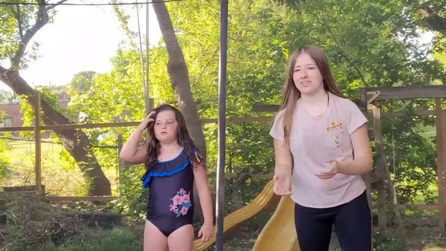 3 Trampoline Games/ Jumping Jellybeans/ The Sky Is Falling/ Water Bucket Challenge смотреть онлайн