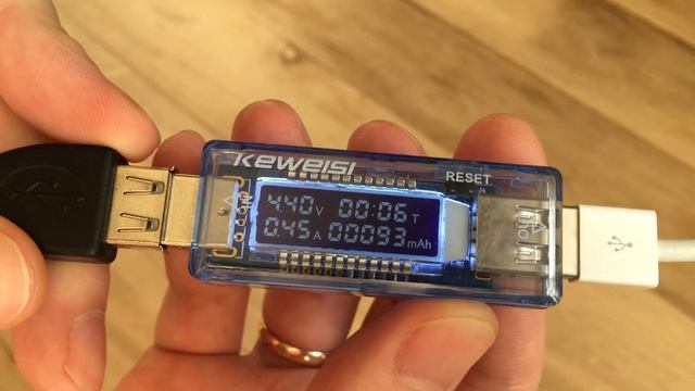 ОБЗОР KEWEISI KWS-V20 USB Тестер Амперметр Вольтметр. USB DOCTOR