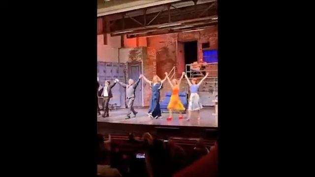 Teatro: Estreno de "Los Bonobos" Saludo Final Teatro Lola Membrives смотреть онлайн