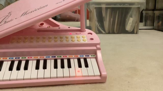 Amy & Benton Beautiful Melody Little Musician Piano Pink with Microphone Amy & Benton смотреть онлайн
