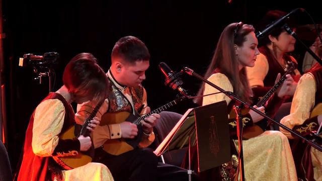 На Юн Кин обр. р.н.п. «Как у бабушки козел» .Солистка Анна Моринова (баян), дирижёр Юрий Горобец смотреть онлайн