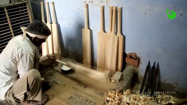 क्रिकेट बैट और बॉल कैसे बनते है ✅ How to Make Cricket Bat and Ball смотреть онлайн