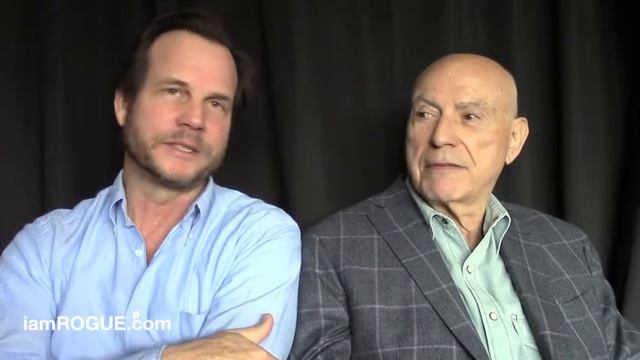 Bill Paxton and Alan Arkin Talk 'Million Dollar Arm' смотреть онлайн