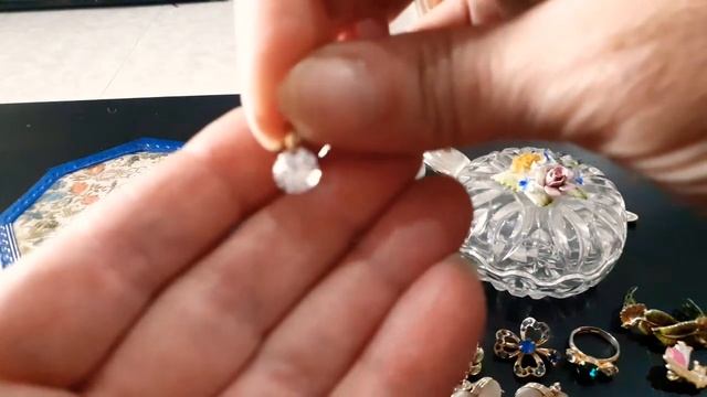34.Продолжение 3,Клипсы,колье,броши. смотреть онлайн
