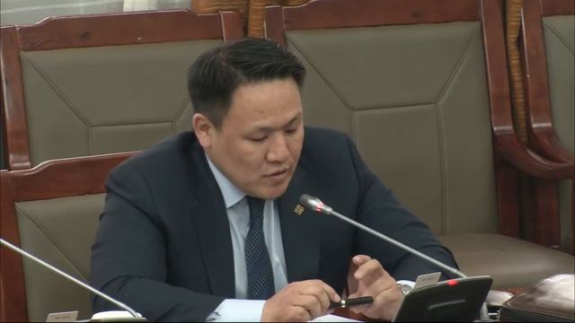 М.Оюунчимэг: Нийгмийн даатгалын Үндэсний зөвлөлийг сайд өөрөө удирдах нь зөв үү? смотреть онлайн